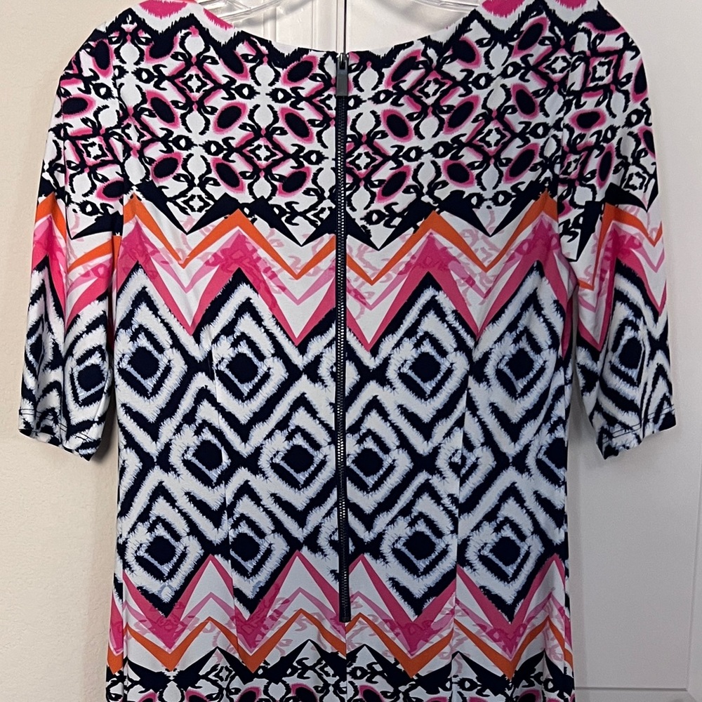 Vince Camuto short sleeve dress - Picture 3 of 3